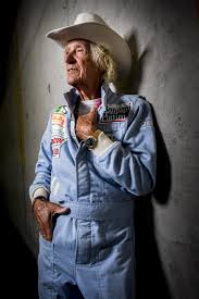 James hunt is remembered more for his girlfriends and wild personal exploits than for his skills in a race car. Niki Lauda Und Die Geschichte Hinter Seinem Tragischen Unfall Watchtime Net