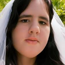 Katie Crook (@katie.crook5)