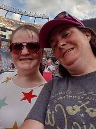 I have been doing my best to get healthy, loose the weight, get more  active, please help out, with me loosing weight