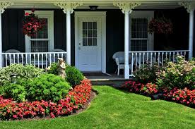 At the moment we colaborate with a number of factors like everyone tends to appear for nonessential uses. 22 Appealing Front Yard Landscaping Ideas And Designs Garden Lovers Club