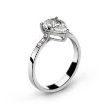 Yellow, white and rose gold have the same percentage of pure gold, therefore, they have the same monetary value. White Gold Rings Vs Yellow Gold Rings What Are The Differences