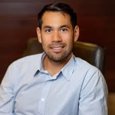 Chris Downer's Instagram, Twitter & Facebook