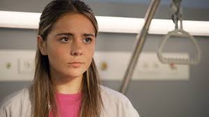 Valea will ernsthaft Leylas Tabletten klauen?! 😳 Glaubt ihr, Charlie lässt  das zu? #AWZ