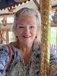 How to strip blue hair color safely?