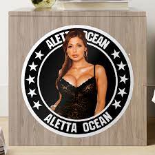 Sticker for Sale avec lœuvre « Aletta Océan » de lartiste Zaphre |  Redbubble