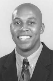 BKM 1112 04-Opponents.indd