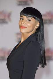 La star prend la pose devant son miroir et immortalise sa nouvelle coupe de cheveux. Shy M Ne Fait Pas L Unanimite Avec Sa Nouvelle Coupe De Cheveux Puretrend