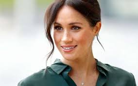 إليك جديد دوقة ساسكس #ميغان_ماركل � from her spontaneity to her elegance. Ù…ÙŠØºØ§Ù† Ù…Ø§Ø±ÙƒÙ„ ØªØ±Ù‰ Ù†ÙØ³Ù‡Ø§ ÙƒØ§Ù…Ø§Ù„Ø§ Ù‡Ø§Ø±ÙŠØ³ Ø§Ù„ØªØ§Ù„ÙŠØ©