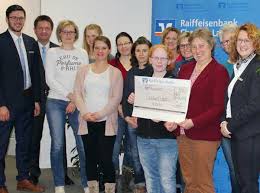 2019 Landfrauen Zu Besuch Bei Der Raiffeisenbank Chamer Land Eg Raiffeisenbank Chamer Land Eg