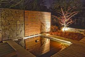 Licht im garten ist wichtig, zauberhaft vom haus aus anzusehen, nützlich, romantissch, raumwerweiterung des wohnbereiches für alle jahreszeiten , genial um die abendstimmung zu genießend und sicherlich für den schutz des hauses und deren sicherheit wichtig. Naturliches Licht Im Garten Plantaphant
