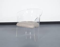 Here's our list of some of the most timeless midcentury modern chairs to keep an eye out for at estate sales. Vintage Flexuous Lucite Chairs At 1stdibs