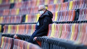 Sportdirektor max eberl von bundesligist borussia mönchengladbach übt angesichts des jüngsten eklats um präsident fritz keller scharfe kritik am dfb. 5jqfaikdci3j3m