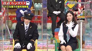 市川紗椰キャスター 制服コスプレ▽ゾーン！！【GIF動画あり】 : アナきゃぷ速報