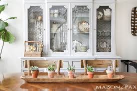 Dining room hutches can be simple or they can develop, depending on the homeowner's budget. Simple Spring Dining Room Decorating Ideas Maison De Pax