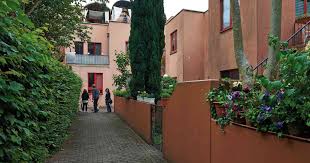 Find hotels in schlossgarten, saarbrucken. Kolner Architekt Gottfried Bohm Schuf Die Residenz Am Schlossgarten