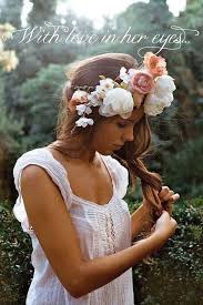 If You Re Going To San Francisco Be Sure To Wear Some Flowers In Your Hair 3 Flowers In Hair Flower Crown Floral Crown