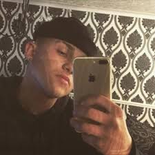 flynn skidmore (@ARandombrit1)