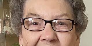 Dale Weldon's Instagram, Twitter & Facebook