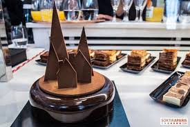 Buche Et Chocolats De Noel 2020 De Pierre Marcolini Chocolat Noel Dessert Chocolat
