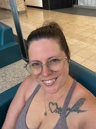 Life in the RV with my dogs is great !!!