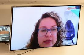 Psicólogos e assistentes reivindicam presença nas escolas