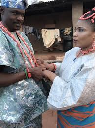 The lagos state police command has arrested one olarenwaju james 'm' 48, aka baba ijesha, popular nollywood actor for defiling a minor. Chief Abobaku Yoruba Movie Lanre Omiyinka Baba Ijesha Orisabunmi Kanran Laide Bakare On Set