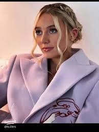 Paige Burke's Instagram, Twitter & Facebook