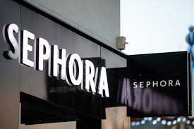Explore endless beauty from the world's most desired beauty brands. Sephora Is Shutting Down All In Store Beauty Services In Light Of Coronavirus Teen Vogue