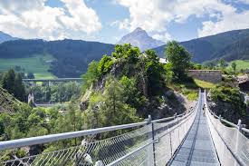 Bauwerken, die bereits in anderen baulosen vorgetrieben. Bergfex Sehenswurdigkeiten Hangebrucke Beim Schloss Matrei Trautson Wipptal Ausflugsziel Sightseeing
