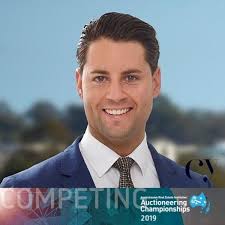 Adam Piller's Instagram, Twitter & Facebook