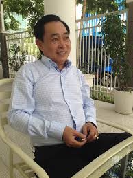 Cụ thể, nguyên văn trên trang facebook chính chủ có hơn 16.300 người theo dõi của bà nguyễn phương hằng, vợ ông huỳnh uy dũng (còn gọi dũng lò vôi) như sau Háº­n Ä'á»i PhÅ© Phang DÅ©ng Lo Voi Bá» Ä'áº¥t Ma Ä'i Cafeland Vn