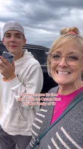 Tess Morrison's Instagram, Twitter & Facebook