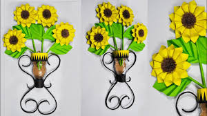 Tidak selamanya kamu perlu membeli hiasan dinding mahal, coba cara membuat hiasan dinding ruang tamu dari barang bekas berikut ini: Hiasan Dinding Kreatif Dari Botol Bekas Wall Hanging Ideas With Bottle Youtube