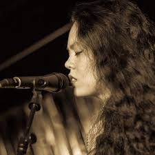 Mariko Reid's Instagram, Twitter & Facebook