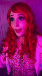 Victorious Cat Valentine Acting Cosplay
