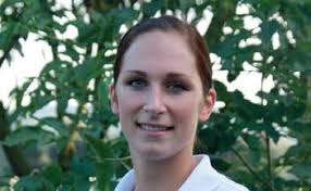 Hallenheft_2015_2016_RZ_Layout 1