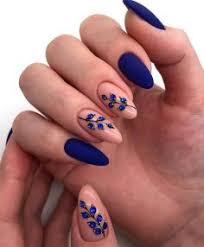 Get inspired and make a pretty manicure. Blue Nail Designs Dazhimen