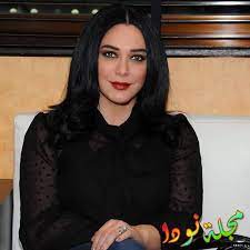 استعرضت الفنانة السورية سلاف فواخرجي حبها للحيوانات الأليفة مصحوبة بصورة للحيوانات التي تعتني بها في منزلها. Ø³Ù„Ø§Ù ÙÙˆØ§Ø®Ø±Ø¬ÙŠ Ù…Ø¹Ù„ÙˆÙ…Ø§Øª ÙˆØªÙ‚Ø±ÙŠØ± ÙƒØ§Ù…Ù„ ÙˆØµÙˆØ± Ù…Ø´Ø§Ù‡ÙŠØ± Ø¹Ø±Ø¨ Ù†ÙˆØ¯Ø§