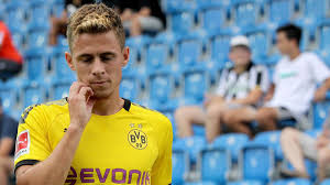 Bvb players thorgan hazard and axel wistel face off in three famous kids games to show off their dortmund, 10.07.19: Bvb Testspiel Gegen Udinese Calcio Abgebrochen Sorgen Um Thorgan Hazard Eurosport