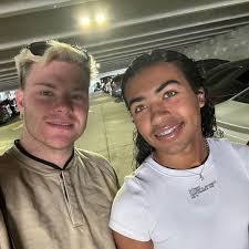 Ryan Peraza (@ryanandgianni)