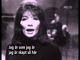 Translation of 'je suis le même' by garou (pierre garand) from french to english. Je Suis Comme Je Suis Juliette Greco Youtube