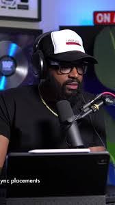 Ross Petersen's Instagram, Twitter & Facebook