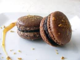 Macarons Au Chocolat Et A L Erable Recette Macaron Chocolat Recette Macaron Macaron