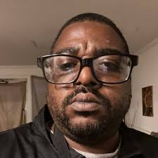 HELLO HUGOREINN. Almost like my Last Name. UGORJI. Since you have ugo in  your name, it makes you SPECIAL. Ugo ~ in my dialect, the IBO LANGUAGE IN  NIGERIA means the EAGLE.