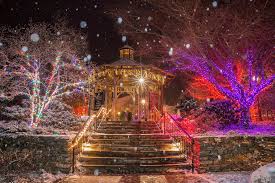 Best Holiday And Christmas Lights Around Boston Winter Holiday Fun Christmas Lights Tree Holiday Lights Display Holiday Lights Christmas Tree Lighting