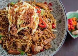 Aduk rata masak sampai bumbu meresap. 4 Resep Dan Cara Membuat Mie Goreng Kekinian Buat Ngumpul