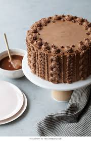 Chocolate Toffee Crunch Cake Recipe Crunch Cake Easy Cake Decorating Chocolate Cake Decoration
