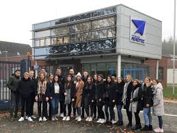 It is situated near the jade river and the jade bight, approximately. Ik 19 1 Besucht Das Werk Der Premium Aerotec Gmbh In Varel Berufsbildende Schulen Varel
