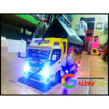 Miniatur bus, mainan bus karton, miniatur truk, truk pertamina, bus pahala kencana, bus harapan jaya, paper toys. Bisa Oleng Belok Miniatur Truk Lampu Terpal Roda Kayu Murah Oleng Mania Indonesia Bisa Cod Shopee Indonesia