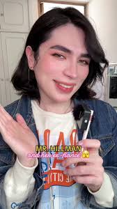 Mr. Hillman Revela Chisme sobre su Prometida